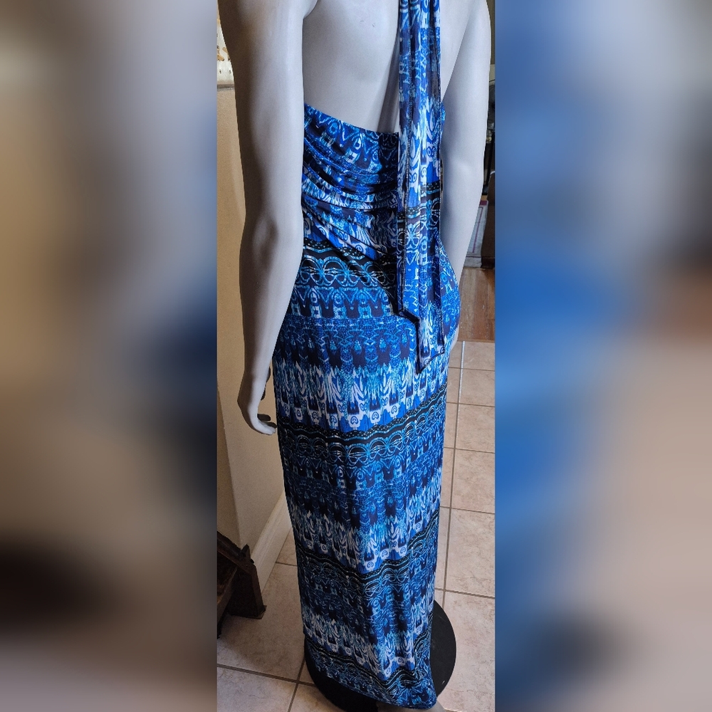 Elegant Blue Patterned Maxi Skirt by Mlle Gabrielle. - Picture 7 of 16